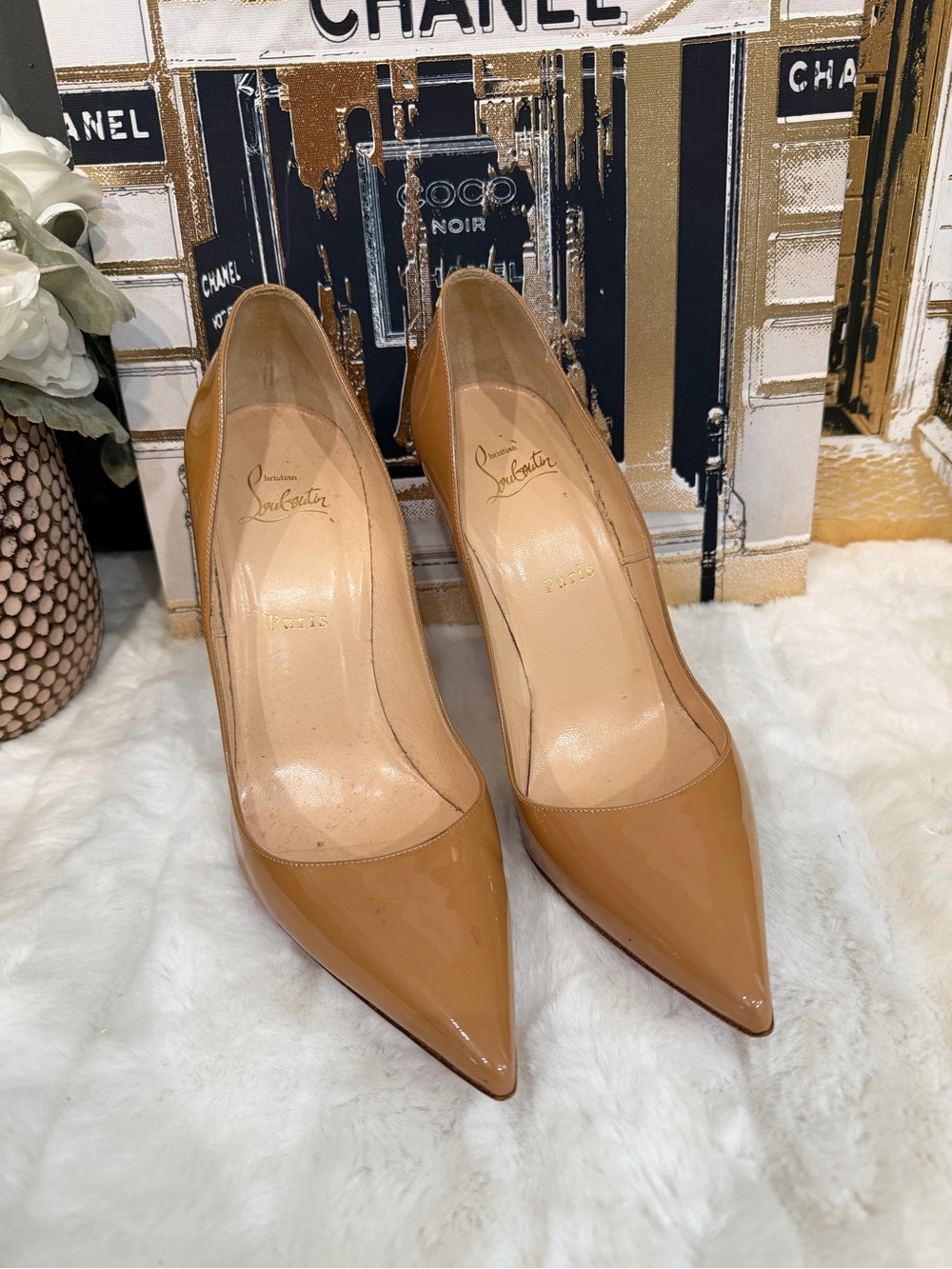 Christian Louboutin Tan Patent Leather Pointed-Toe Pumps fit size 8usa